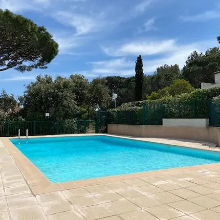 Mazet Au Coeur Du Golf De St Tropez * コゴラン